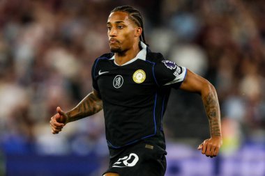 Chelsea 'den Joao Pedro Premier Lig maçı sırasında Londra, Londra' daki Chelsea Stadyumu 'nda West Ham United' a karşı, 22 Ağustos 2025