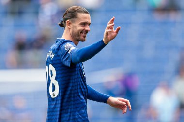 Everton 'dan Jack Grealish, 24 Ağustos 2025' te İngiltere 'nin Liverpool kentinde oynanan Premier Lig karşılaşmasında Everton, Brighton ve Hove Albion' a karşı kazandığı galibiyet sonrasında taraftarlarını kabul ediyor.