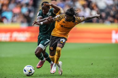 Hull City 'den Joel Ndala, Blackburn Rovers takımından Augustus Kargbo' nun 23 Ağustos 2025 'te MKM Stadyumu' nda oynanan Hull City - Blackburn Rovers maçında faul yaptı.