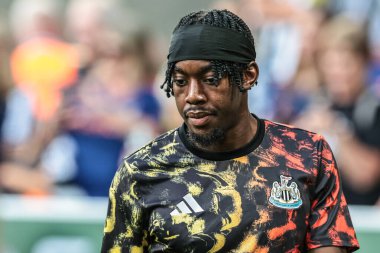 Newcastle 'dan Anthony Elanga Premier Lig karşılaşmasında maç öncesi ısınma oturumunda St.James' s Park, Newcastle, İngiltere 'de Newcastle' a karşı Newcastle, 25 Ağustos 2025