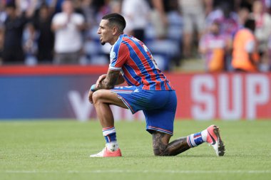 Kristal Saray 'dan Daniel Munoz Premier Lig maçı sırasında Kristal Saray ile Nottingham Ormanı arasındaki Selhurst Park, Londra, 24 Ağustos 2025