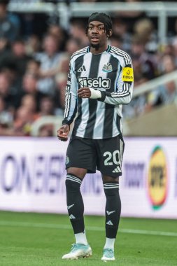 Newcastle United takımından Anthony Elanga, Premier League maçı sırasında Newcastle United 'a karşı Liverpool St.James' s Park, Newcastle, İngiltere, 25 Ağustos 2025