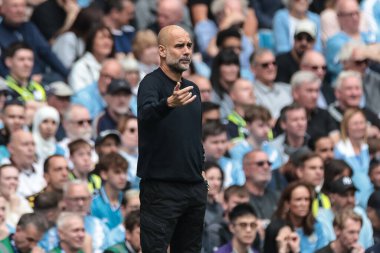 Manchester City teknik direktörü, Manchester City 'nin 23 Ağustos 2025' te Etihad Stadyumu 'nda Tottenham Hotspur' a karşı oynadığı Premier League maçında teknik alanda tepki gösterdi.