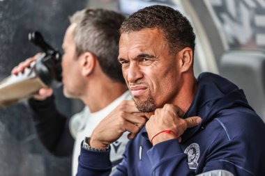 Valerien Ismael, Blackburn Rovers 'ın teknik direktörü Hull City ve Blackburn Rovers maçında 23 Ağustos 2025' te MKM Stadyumu 'nda karşılaştı.