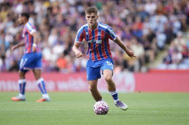 Kristal Saray 'dan Justin Devenny Premier Lig maçı sırasında Kristal Saray, Nottingham Ormanı' na karşı Selhurst Park, Londra, 24 Ağustos 2025