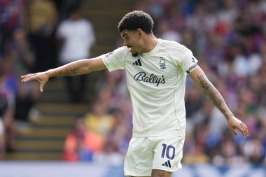 Nottingham Ormanı 'ndan Morgan Gibbs-White Premier League maçı sırasında Kristal Saray, Nottingham Ormanı' na karşı Selhurst Park, Londra, Birleşik Krallık, 24 Ağustos 2025