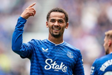 Everton 'dan Iliman Ndiaye, 24 Ağustos 2025' te Liverpool, Liverpool 'daki Hill Dickinson Stadyumu' nda oynanan Premier League maçında Everton ve Hove Albion maçında 1-0 kazanma hedefini kutluyor.