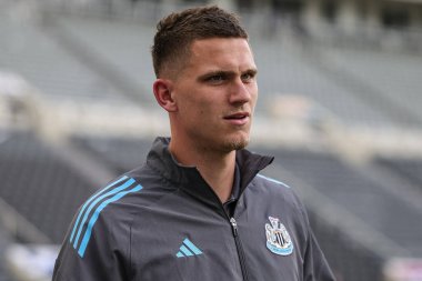 Newcastle Untie takımından Sven Botman, Premier League maçı sırasında St.James 's Park, Newcastle, İngiltere' de oynanan Newcastle United maçına geldi.