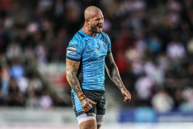 Hull FC 'den Zak Hardaker, 22 Ağustos 2025' te St Helens vs Hull FC 'de oynanan Betfred Süper Lig karşılaşmasında penaltı dönüşünü kutluyor.