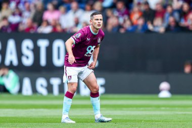 Burnley 'den Josh Cullen Premier Lig maçı sırasında Burnley, Sunderland' a karşı Turf Moor, Burnley, İngiltere, 23 Ağustos 2025