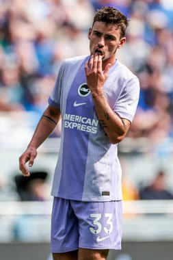 Brighton & Hove Albion takımından Matt ORiley, 24 Ağustos 2025 'te İngiltere' nin Liverpool kentinde oynanan Premier Lig karşılaşmasında Everton, Brighton ve Hove Albion maçında tepki gösterdi.