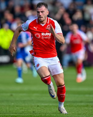 Fleetwood Town 'dan Ryan Graydon Gökyüzü İddia Ligi 2 maçında Fleetwood Town, Oldham Athletic' e karşı Highbury Stadyumu, Fleetwood, Birleşik Krallık, 23 Ağustos 2025