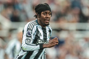 Newcastle United takımından Anthony Elanga, Premier League maçı sırasında Newcastle United 'a karşı Liverpool St.James' s Park, Newcastle, İngiltere, 25 Ağustos 2025