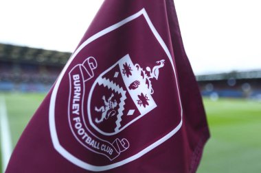 Burnley köşe bayrağı Premier Lig karşılaşması öncesinde Burnley, Sunderland 'a karşı Turf Moor, Burnley, İngiltere, 23 Ağustos 2025
