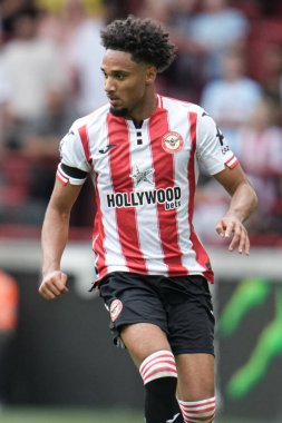 Brentford 'dan Kevin Schade Premier League maçı sırasında Brentford, Aston Villa' ya karşı The Gtech Community Stadyumu, Londra, 23 Ağustos 2025