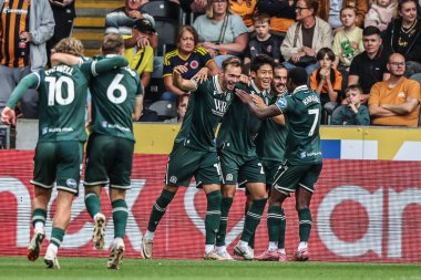 Blackburn Rovers 'dan Ryan Hedges, 23 Ağustos 2025' te İngiltere 'nin Hull şehrindeki MKM Stadyumu' nda oynanan Sky Bet Şampiyonası maçında 0-2 'lik galibiyetini kutluyor.