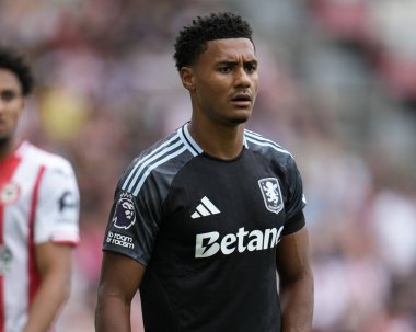Aston Villa takımından Ollie Watkins Premier Lig maçında Brentford - Aston Villa maçı sırasında Gtech Community Stadyumu, Londra, 23 Ağustos 2025