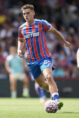 Kristal Saray 'dan Justin Devenny Premier Lig maçı sırasında Kristal Saray, Nottingham Ormanı' na karşı Selhurst Park, Londra, 24 Ağustos 2025