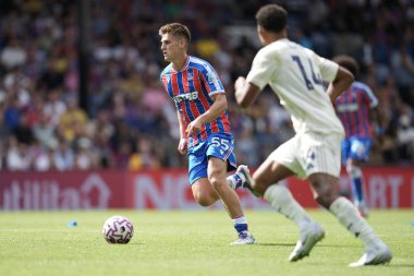 Kristal Saray 'dan Justin Devenny Premier Lig maçı sırasında Kristal Saray, Nottingham Ormanı' na karşı Selhurst Park, Londra, 24 Ağustos 2025