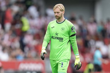 Brentford 'dan Caoimhn Kelleher Premier Lig karşılaşmasında Brentford, Aston Villa' ya karşı Gtech Community Stadyumu, Londra, 23 Ağustos 2025