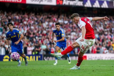 Arsenal 'den Viktor Gyokeres, 23 Ağustos 2025' te İngiltere 'nin başkenti Londra' daki Emirates Stadyumu 'nda oynanan Premier League maçında 5-0 berabere kalma cezası aldı.