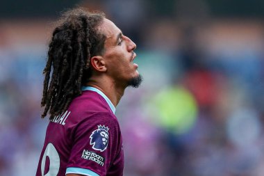 Burnley 'den Hannibal Mejbri Premier Lig maçı sırasında Burnley, Burnley' e karşı Turf Moor, Burnley, İngiltere, 23 Ağustos 2025