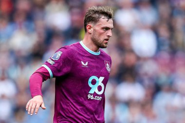 Burnley 'den Jacob Bruun Larsen Premier Lig maçı sırasında Burnley, Burnley' e karşı Turf Moor, Burnley, İngiltere, 23 Ağustos 2025
