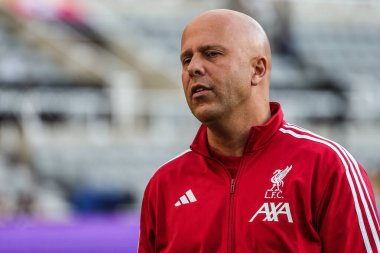 Liverpool Premier Lig maçında Arne Slot teknik direktörü Newcastle United Liverpool 'a karşı St. James' s Park, Newcastle, İngiltere, 25 Ağustos 2025