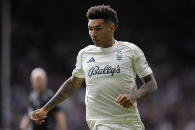 Nottingham Ormanı 'ndan Igor İsa Premier Lig maçı sırasında Kristal Saray, Nottingham Ormanı' na karşı Selhurst Park, Londra, Birleşik Krallık, 24 Ağustos 2025