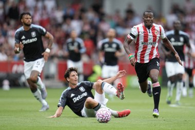Brentford 'dan Dango Ouattara, Premier Lig maçı Brentford-Aston Villa maçında 23 Ağustos 2025' te Londra 'daki Gtech Community Stadyumu' nda 1-0 berabere kaldı.