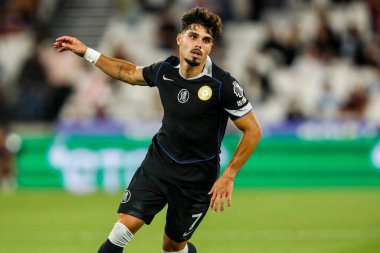 Chelsea 'den Pedro Neto Premier League maçı sırasında Londra, Londra' daki Chelsea Stadyumu 'nda West Ham United' a karşı, 22 Ağustos 2025