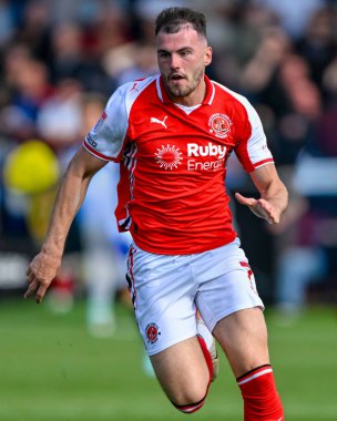 Fleetwood Town 'dan Ryan Graydon Gökyüzü İddia Ligi 2 maçında Fleetwood Town, Oldham Athletic' e karşı Highbury Stadyumu, Fleetwood, Birleşik Krallık, 23 Ağustos 2025