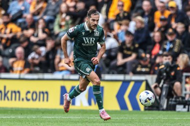 Blackburn Rovers takımından Yuri Ribeiro, 23 Ağustos 2025 'te İngiltere' nin Hull şehrindeki MKM Stadyumu 'nda oynanan Hull City-Blackburn Rovers maçında topu aldı.