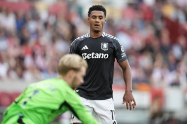 Aston Villa takımından Ollie Watkins Premier Lig maçında Brentford - Aston Villa maçı sırasında Gtech Community Stadyumu, Londra, 23 Ağustos 2025