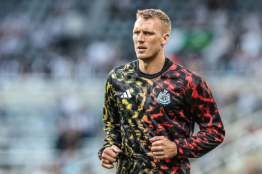 Newcastle 'dan Dan Burn maç öncesi ısınma oturumunda St.James' s Park, Newcastle, İngiltere 'de oynanan Premier League maçı Newcastle United-Liverpool maçında berabere kaldı.