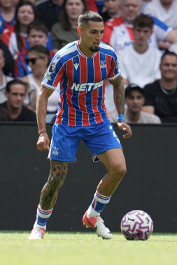 Kristal Saray 'dan Daniel Munoz Premier Lig maçı sırasında Kristal Saray ile Nottingham Ormanı arasındaki Selhurst Park, Londra, 24 Ağustos 2025