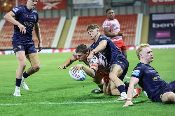 Leigh Leopards 'dan Bailey Hodgson, 22 Ağustos 2025' te Leigh Spor Köyü, Leigh, İngiltere 'de oynanan Betfred Süper Lig 23. Raundda Leigh Leopards - Salford Red Devils maçına gidiyor.