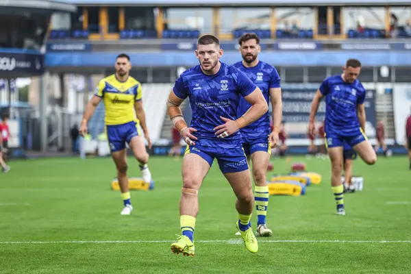 Warrington Wolves takımından Danny Walker, Betfred Süper Lig 23. Raundda oynanan Huddersfield Giants - Warrington Wolves maçında ısınma turunda 24 Ağustos 2025 'te Accu Stadyumu, Huddersfield, Birleşik Krallık' ta karşı karşıya geldi.