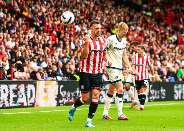 Sheffield United takımından Jack Robinson, Sheffield United 'a karşı Millwall maçında 23 Ağustos 2025' te Bramall Lane, Sheffield, İngiltere 'de.