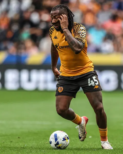 Hull City takımından Kasey Palmer, Hull City 'nin Blackburn Rovers' a karşı oynadığı maçta 23 Ağustos 2025 'te MKM Stadyumu' nda karşılaşacak.