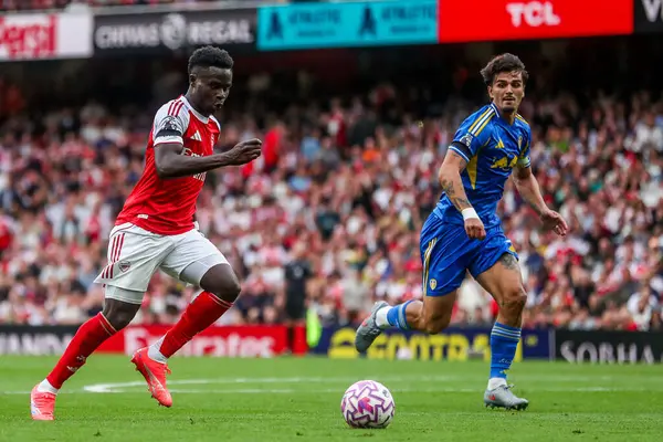 Arsenal 'den Bukayo Saka Premier Lig maçında 2-0 önde gidiyor. Arsenal - Leeds United - Emirates Stadyumu, Londra, 23 Ağustos 2025