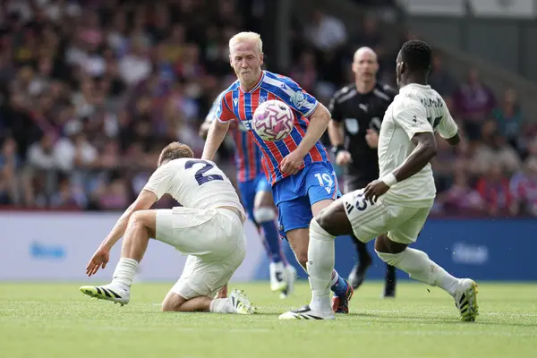 Premier Lig maçı sırasında Kristal Saray, Nottingham Ormanı 'na karşı Selhurst Park, Londra, 24 Ağustos 2025
