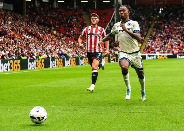 Millwall 'dan Zak Sturge, 23 Ağustos 2025' te Bramall Lane, Sheffield, İngiltere 'de oynanan Sheffield United-Millwall maçında sahada.