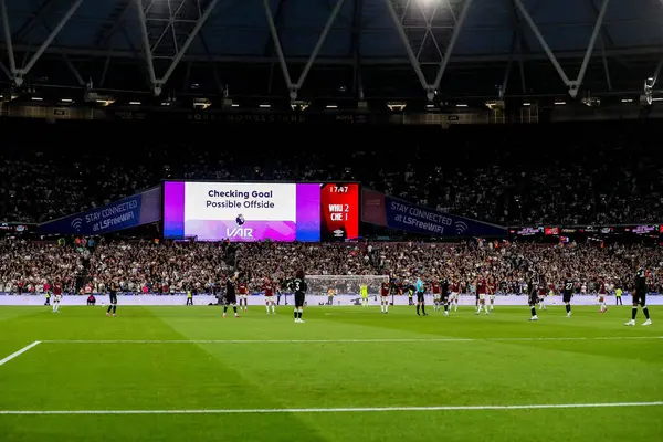 West Ham Uniteds 'ten Jean-Clair Todibo 22 Ağustos 2025' te Londra Stadyumu 'nda oynanan Premier League maçında ofsayt olarak hükmedildi.