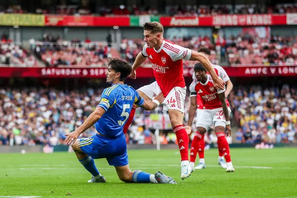 Arsenal 'den Viktor Gyokeres, 23 Ağustos 2025' te İngiltere 'nin başkenti Londra' daki Emirates Stadyumu 'nda oynanan Premier League maçında 3-0 berabere kaldı.