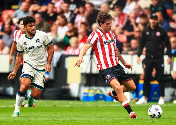 Sheffield United takımından Sydie Peck, 23 Ağustos 2025 'te Bramall Lane, Sheffield, İngiltere' de oynanan Sheffield United-Millwall maçında sahaya çıktı.