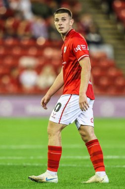 Barnsley 'den Jonathan Bland Carabao Kupası maçı sırasında Barnsley, Rotherham United' a karşı Oakwell, Barnsley, Birleşik Krallık 'ta, 26 Ağustos 2025