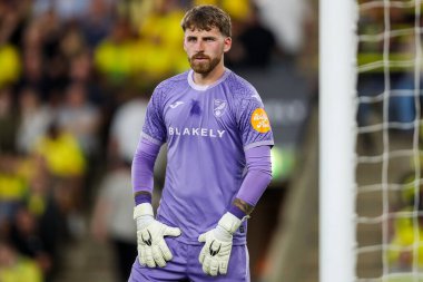 Norwich City 'den Daniel Grimshaw, Carabao Kupası maçı sırasında Norwich City ile Southampton' a karşı, Norwich Road, Norwich, İngiltere, 26 Ağustos 2025 'te seyrediyor.