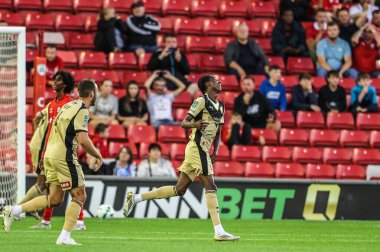 Rotherham United takımından Ar 'Jany Martha, 26 Ağustos 2025' te Oakwell, Barnsley, Birleşik Krallık 'ta oynanan Carabao Kupası maçında 0-1' lik galibiyetini kutluyor.