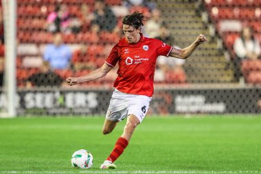 Barnsley 'li Mal de Gevigney, 26 Ağustos 2025' te Oakwell, Barnsley, Birleşik Krallık 'ta oynanan Carabao Kupası maçında Barnsley' e karşı.